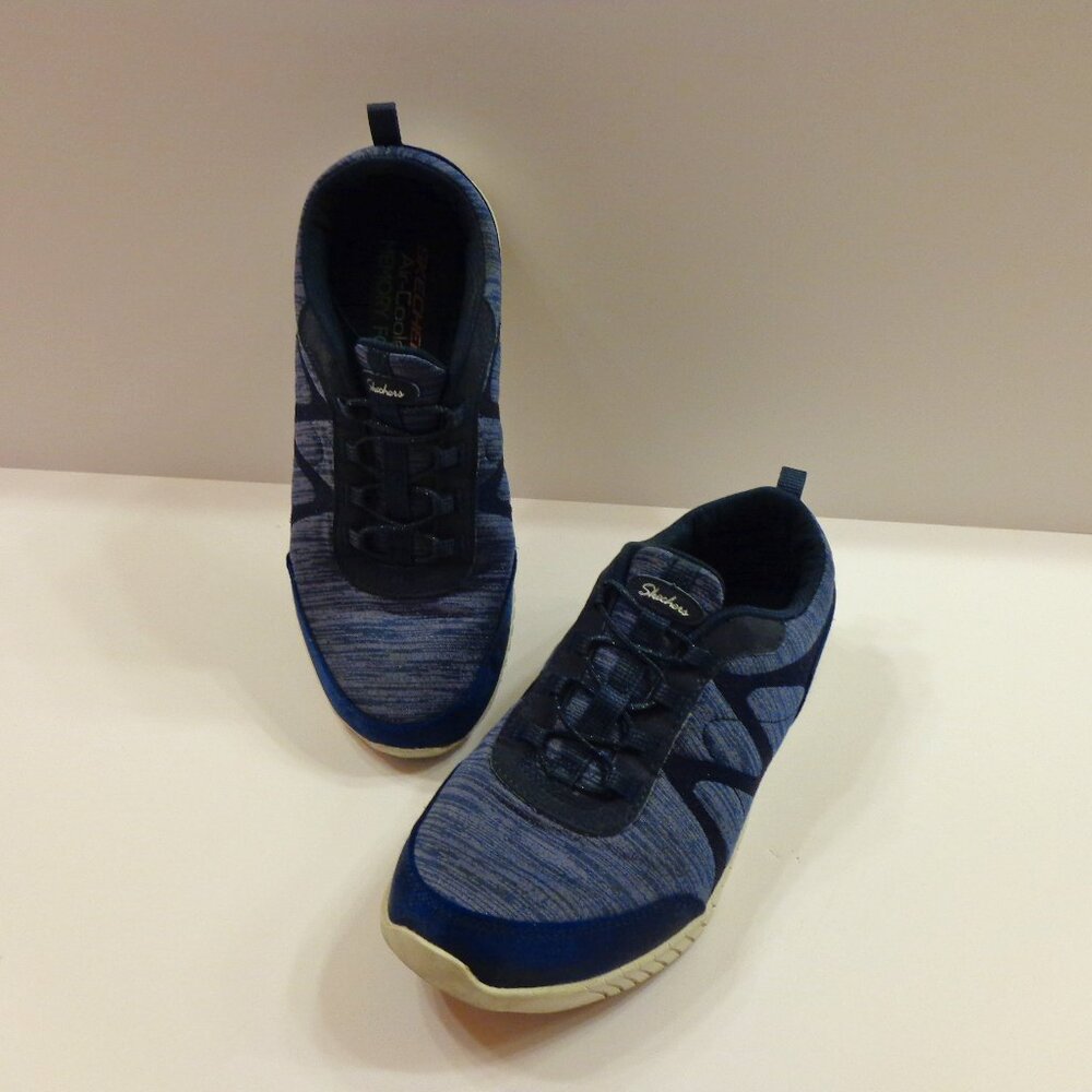 Skechers Casual Trainers Wave-Lite-Fleeting Slip On Shoes‎ Women’s Size 7.5